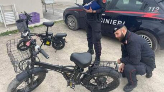 Sequestrate bici elettriche modificate a Prato, una toccava 99 km/h di velocità