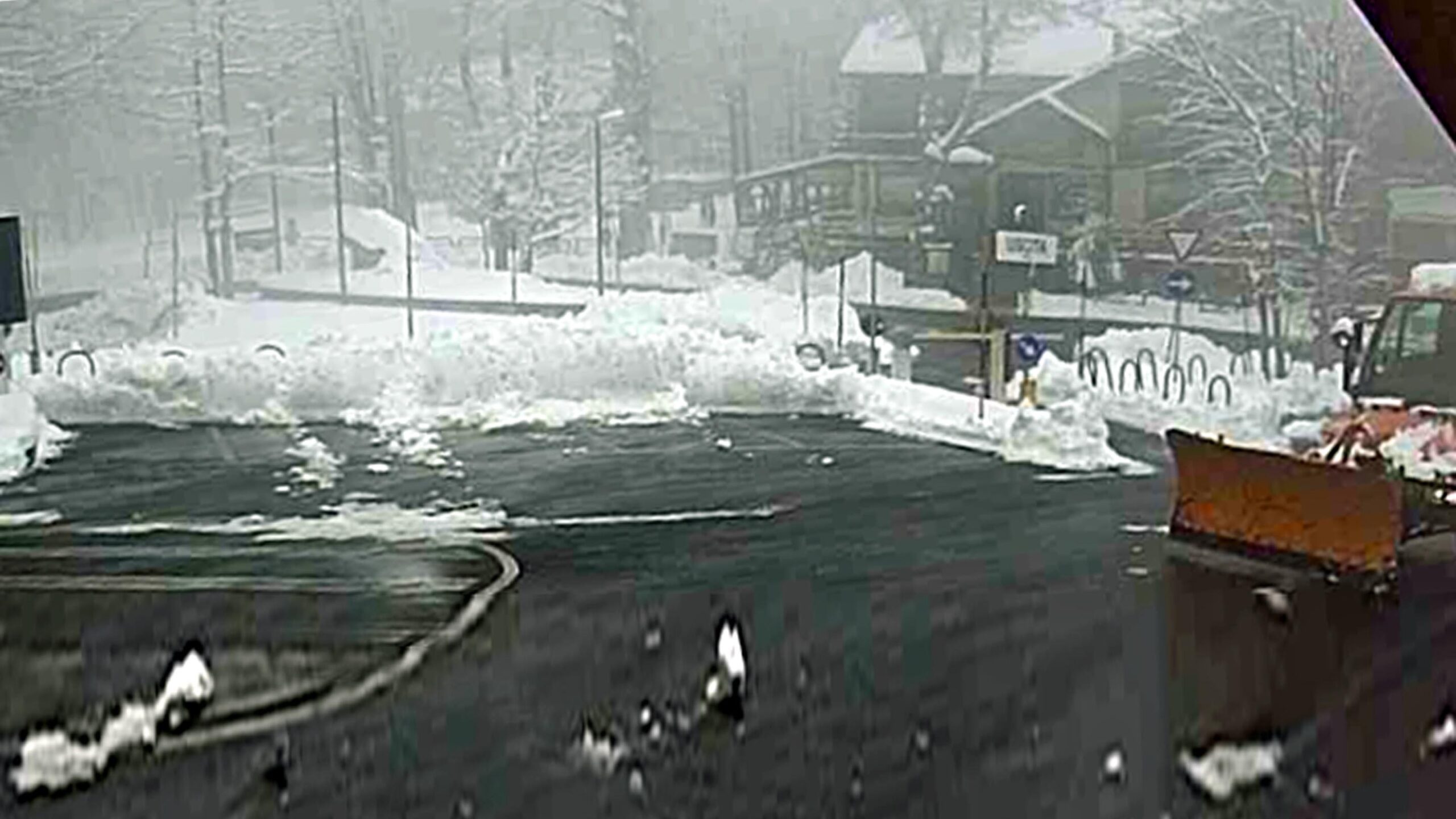 Nevicata sull’appennino, 15 cm sull’Amiata, Pasqua con la neve all’Abetone