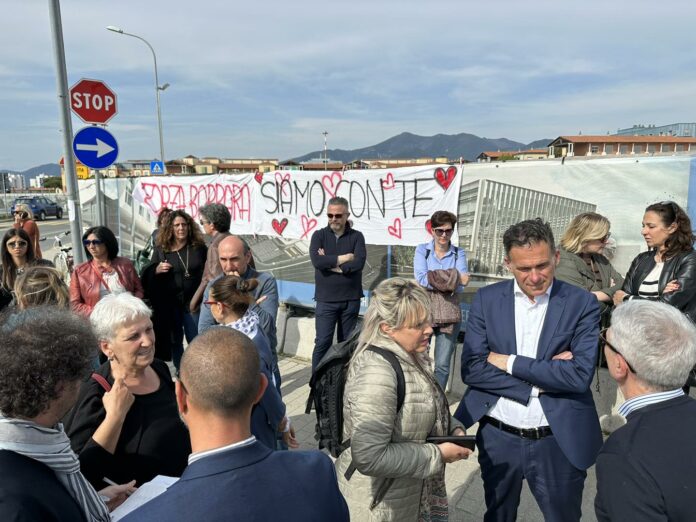 Il sindaco Conti al presidio per la psichiatra aggredita, dott.ssa Barbara Capovani