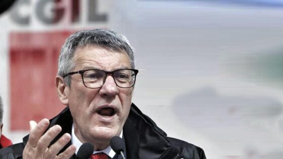 🎧 50 anni di Cgil Toscana, Landini ‘stragi sul lavoro con modello impresa che uccide’