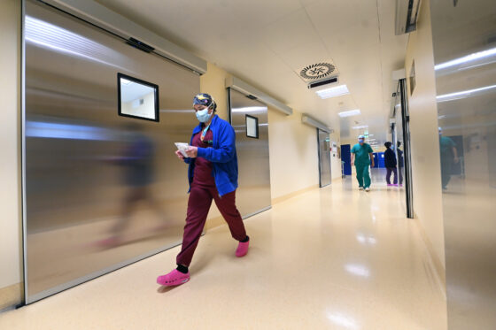 Sanità: a Careggi un infermiere deve badare a 20 pazienti