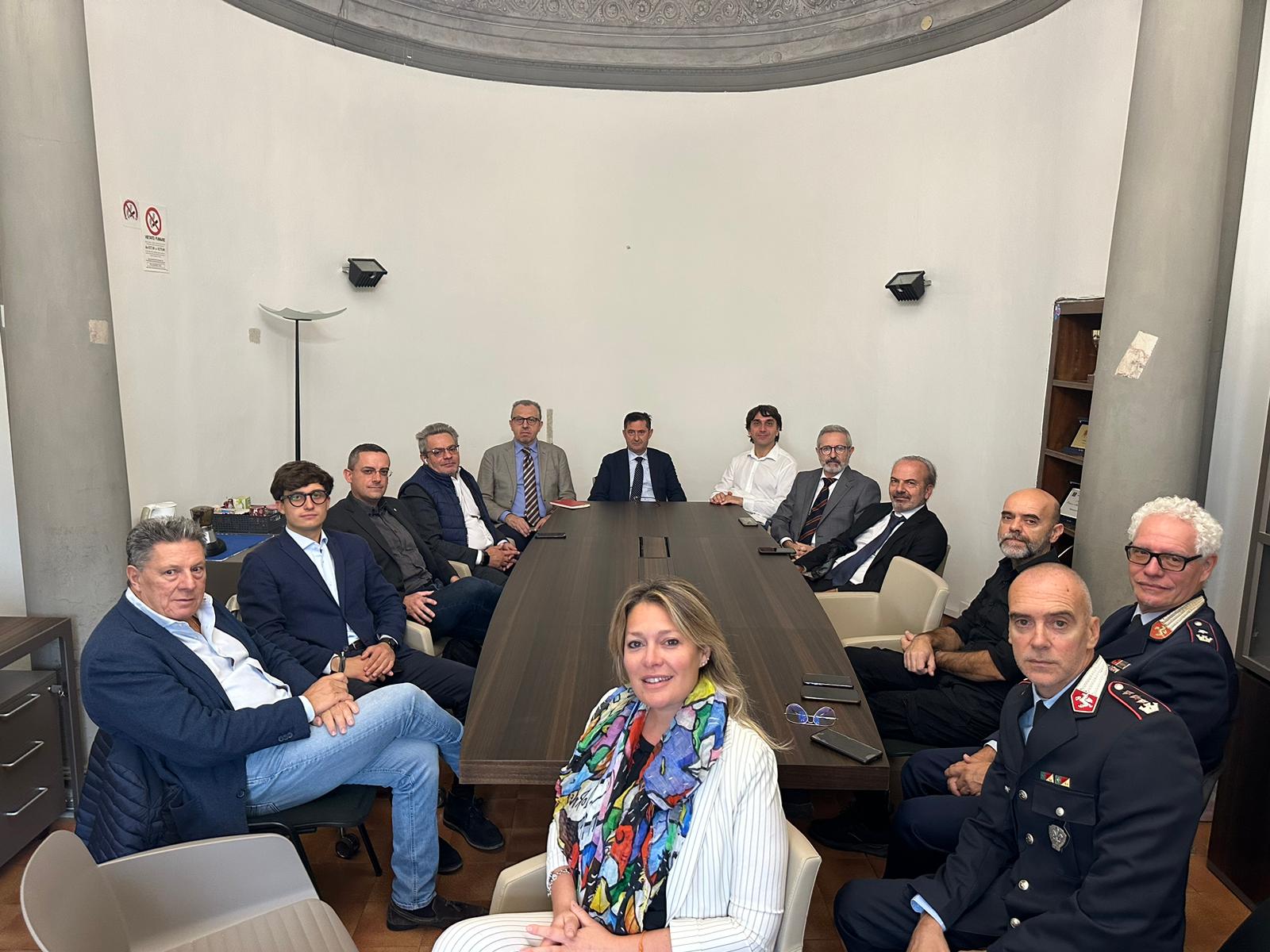 🎧 Sicurezza urbana a Firenze: in arrivo più volanti, videosorveglianza e agenti in borghese