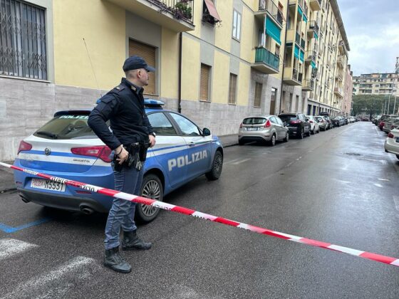 Cadavere in una casa a Firenze, legato e busta in testa. L’ipotesi è omicidio