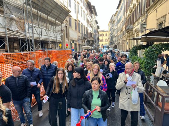 🎧 Nuova serie di spaccate a Firenze