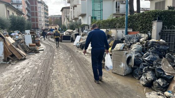 🎧  Prato: 15 indagati per alluvione 2023, anche Biffoni e Calamai
