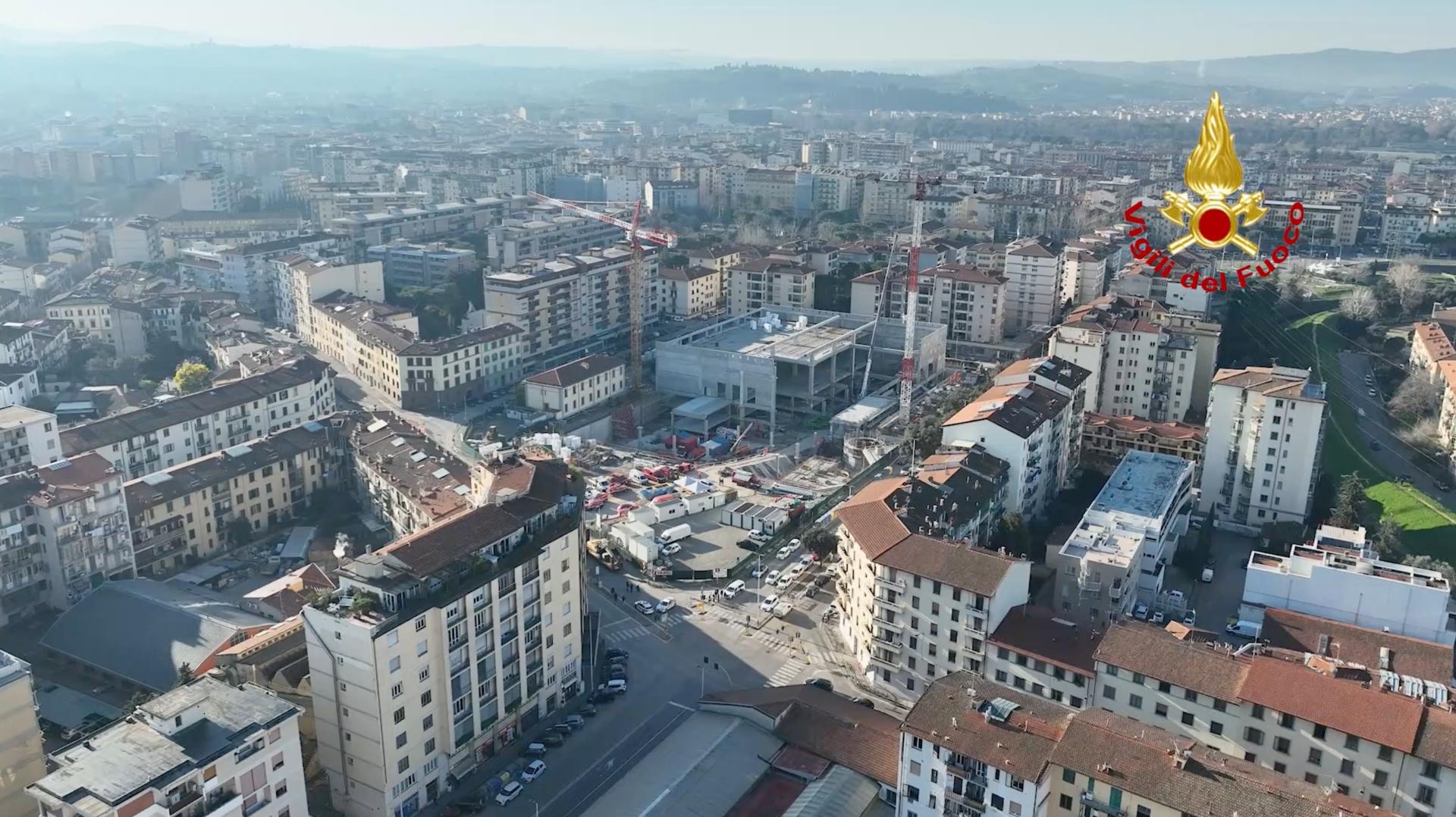 🎧 Crollo a Firenze: non è stato il cemento ma la distruzione di un modello sociale ed economico