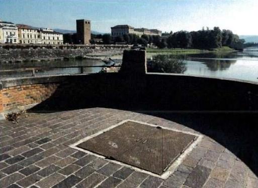 Firenze: cade da spalletta dell’Arno, ragazza in codice rosso