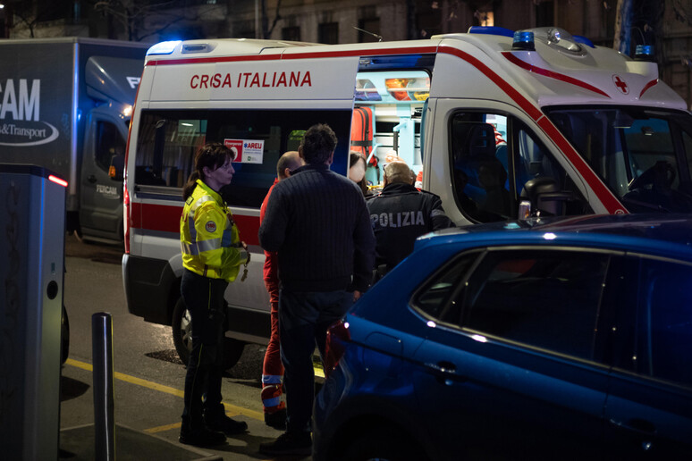 🎧 Ventenne circondato, aggredito e rapinato a Porta al Prato: “Ho diritto di vivere la città”